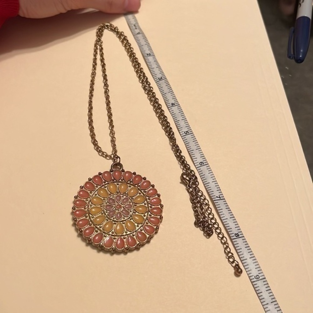 Cute necklace - Picture 4 of 4